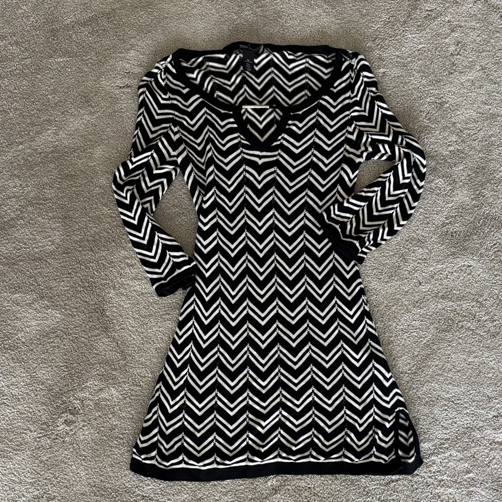 Black and White Chevron Knit Tunic